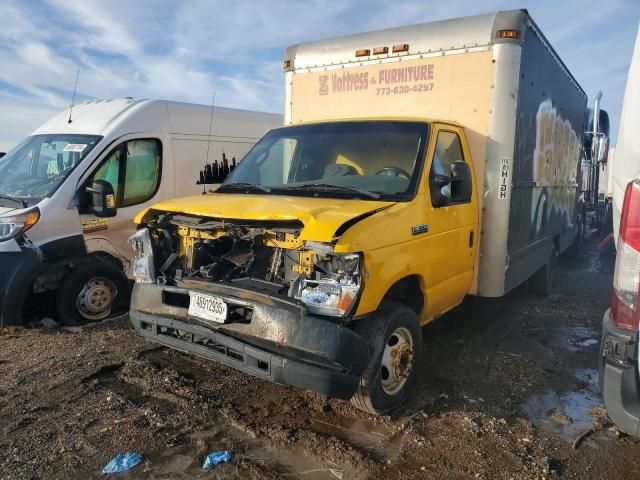 2008 Ford Econoline E350 Super Duty Cutaway Van