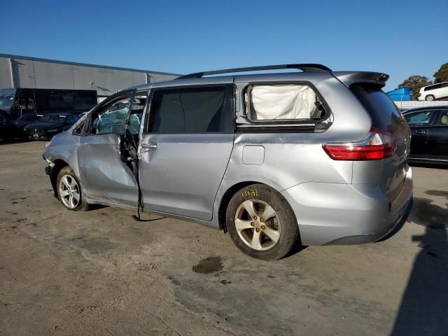 2015 Toyota Sienna LE