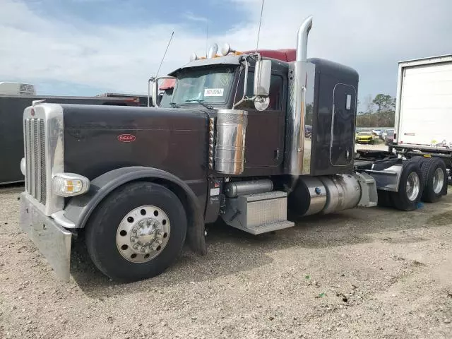 2019 Peterbilt 389