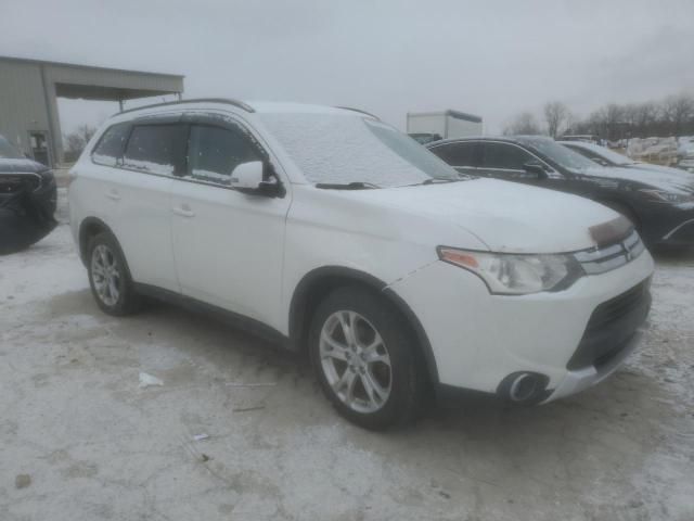 2015 Mitsubishi Outlander SE