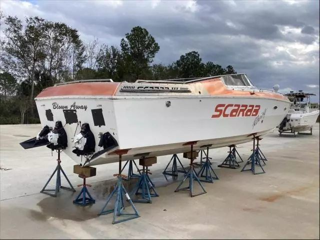 1989 Wells Cargo 1989 Wellcraft Scarab