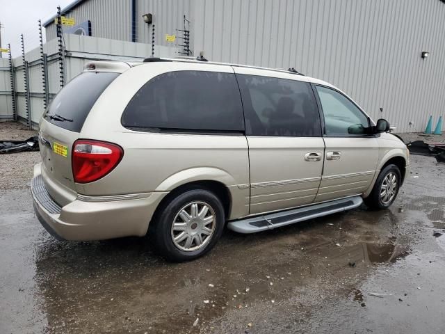 2005 Chrysler Town & Country Limited