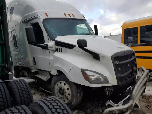 2018 Freightliner Cascadia 126