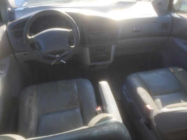 2000 Toyota Sienna LE