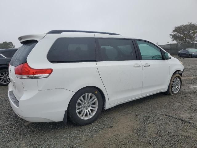 2013 Toyota Sienna XLE