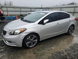 KIA Vehiculos salvage en venta: 2015 KIA Forte EX