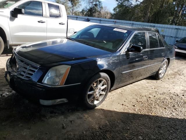 2011 Cadillac DTS Luxury Collection