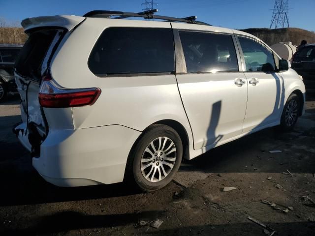 2018 Toyota Sienna XLE