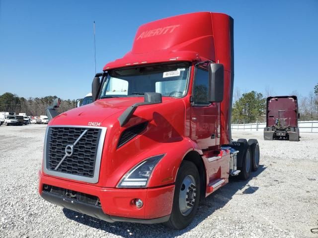 2020 Volvo VNR Semi Truck