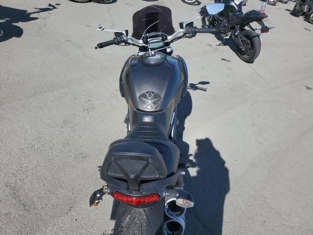 2014 Ducati Diavel