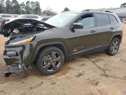 Lots with Bids for sale at auction: 2016 Jeep Cherokee Latitude