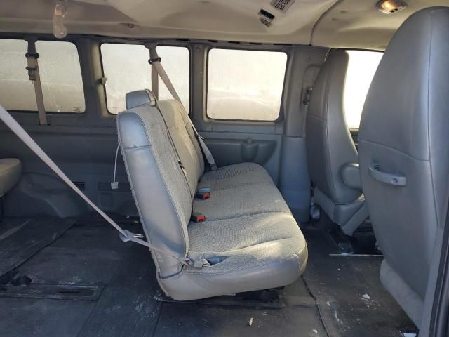 2011 Chevrolet Express G2500 LS