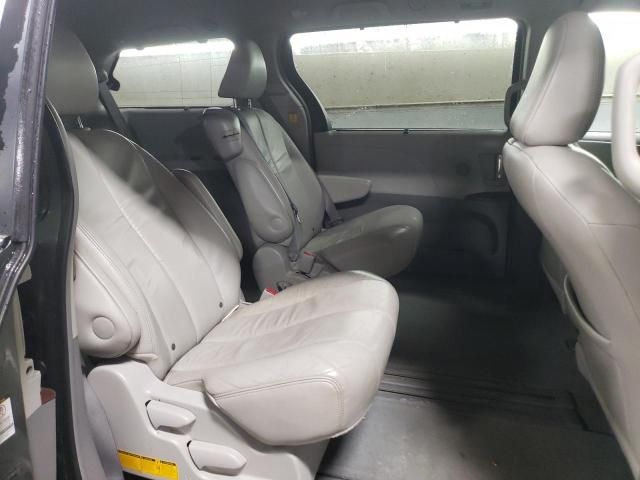 2011 Toyota Sienna XLE