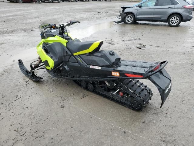 2020 Skidoo 2020 Skidoo Renegade