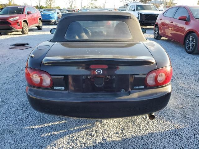 2004 Mazda MX-5 Miata Base