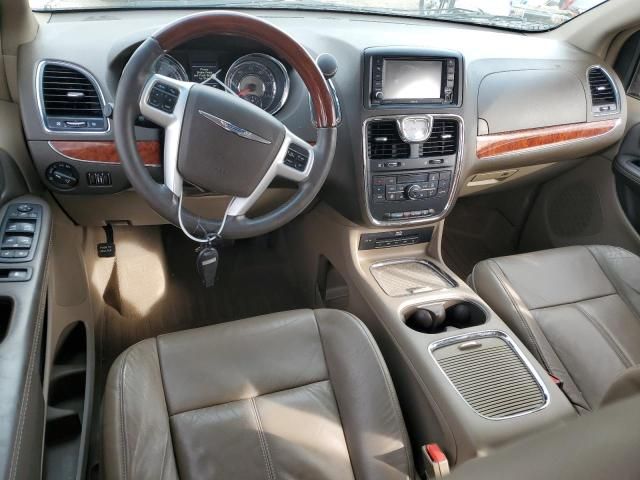 2014 Chrysler Town & Country Limited