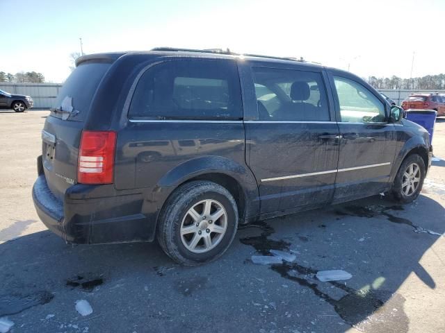 2010 Chrysler Town & Country Touring Plus