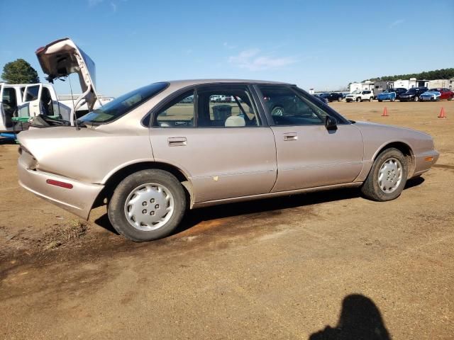 1998 Oldsmobile 88 Base