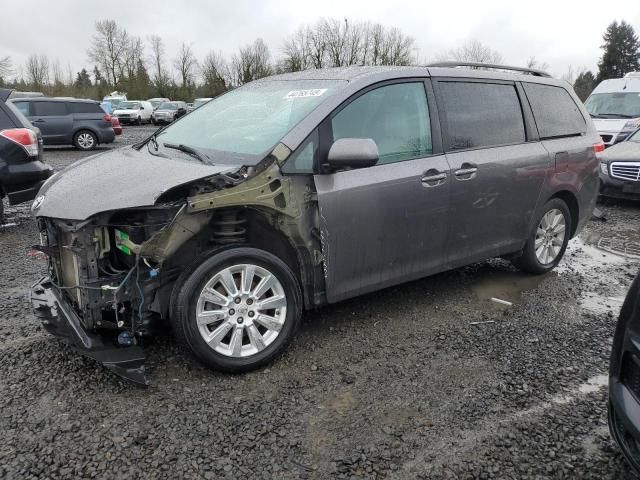 2011 Toyota Sienna XLE