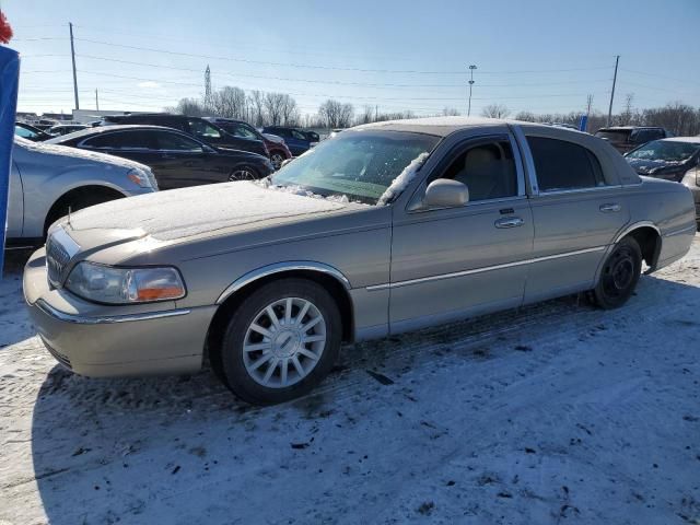 2006 Lincoln Town Car Signature