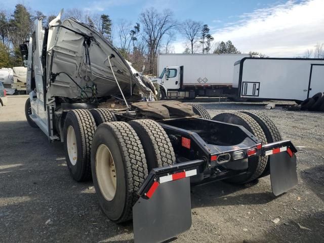 2022 Volvo VN Semi Truck