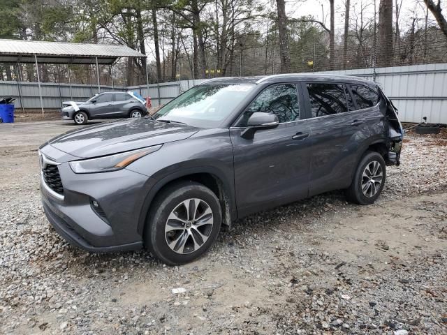 2023 Toyota Highlander Hybrid XLE