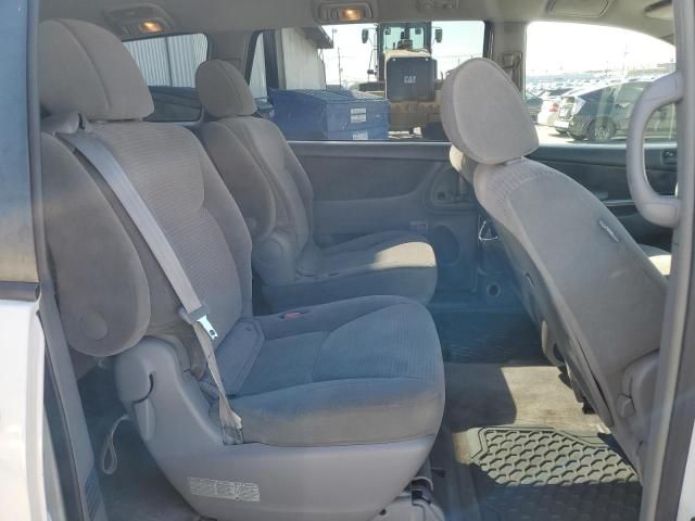 2006 Toyota Sienna CE