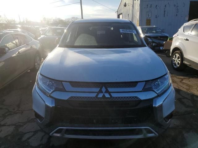 2020 Mitsubishi Outlander SE