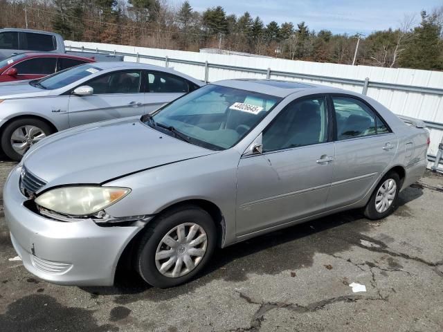 2005 Toyota Camry LE