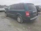 2009 Chrysler Town & Country Touring