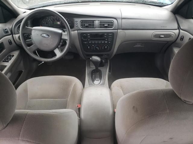 2005 Ford Taurus SE