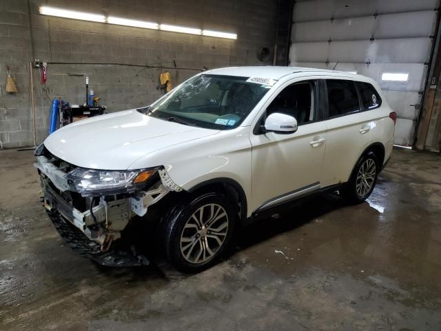 2016 Mitsubishi Outlander SE