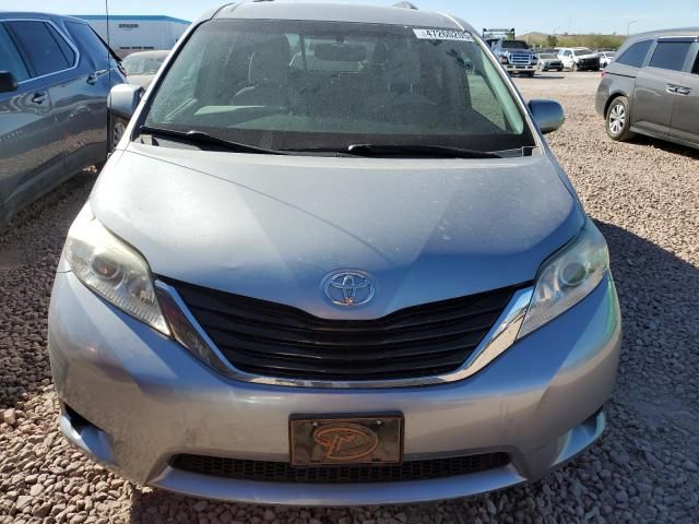 2011 Toyota Sienna LE