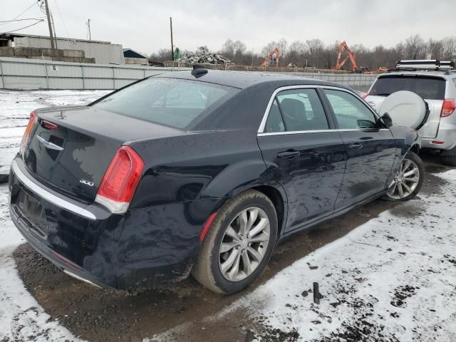 2019 Chrysler 300 Touring