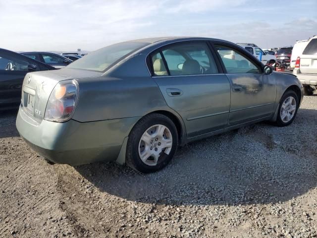 2002 Nissan Altima Base