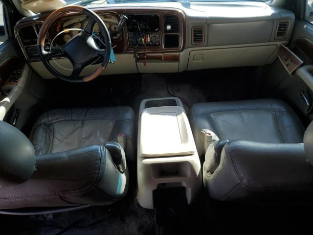 2002 Chevrolet Tahoe C1500