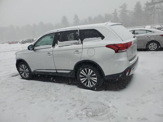 2020 Mitsubishi Outlander SE