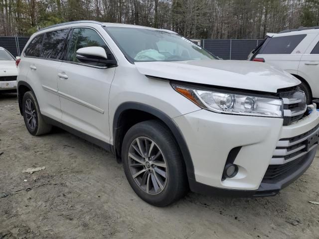 2019 Toyota Highlander SE