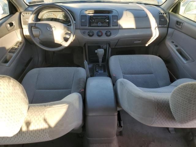 2004 Toyota Camry LE