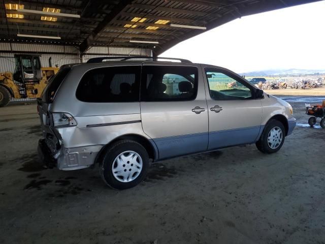 2002 Toyota Sienna CE