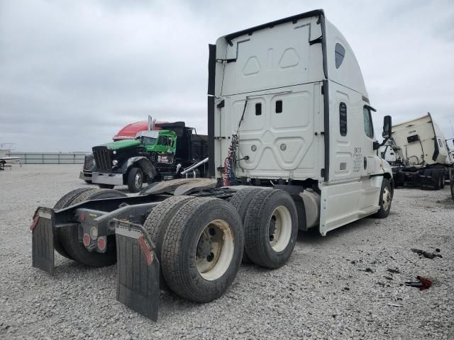 2016 Freightliner Cascadia 125