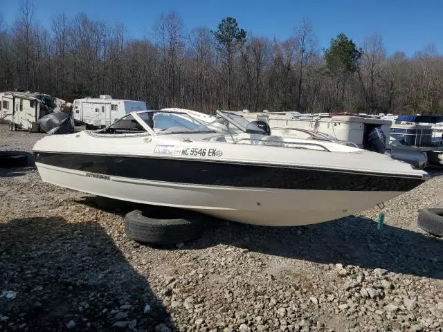 2008 Stingray Boat