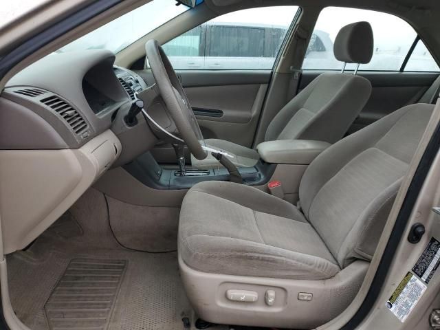 2005 Toyota Camry LE