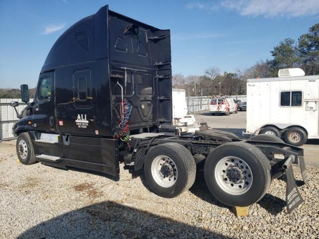 2017 Freightliner Cascadia Semi Truck