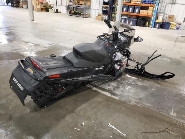 2016 Skidoo 2016 Skidoo Renegade