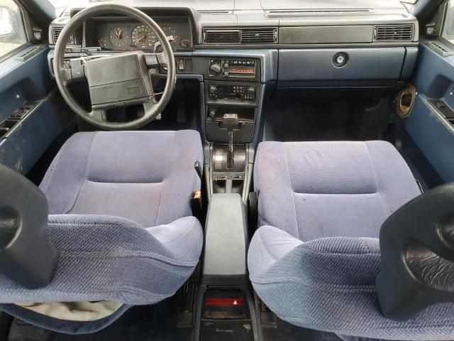 1990 Volvo 740 Base