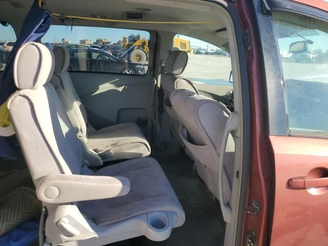 2005 Nissan Quest S