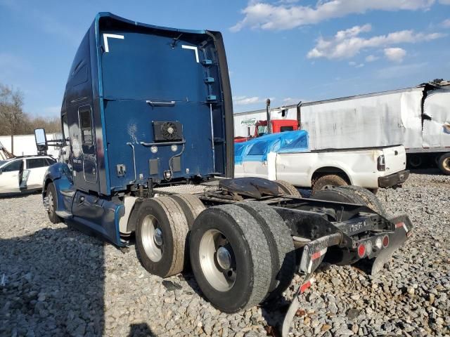 2018 Kenworth T680 Semi Truck