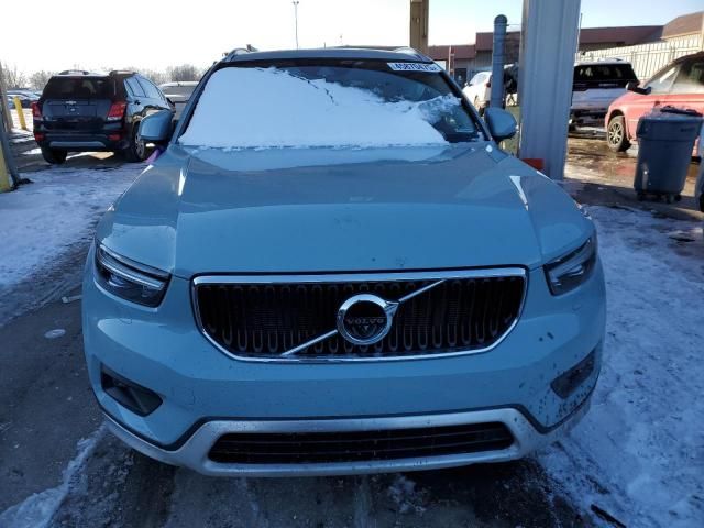 2019 Volvo XC40 T5 Momentum