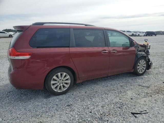 2011 Toyota Sienna XLE